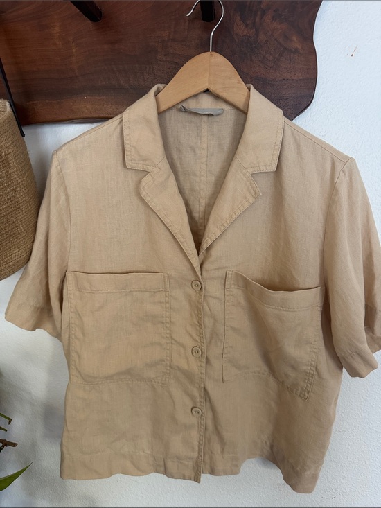 Everlane Tops - Everlane Linen  Casual Short-Sleeve Camp Button-Up Pockets Beige small